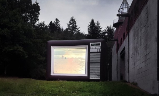 Bernard Joisten, Dominique Gonzalez-Foerster, Philippe Parreno, Pierre Joseph, Video Ozone, 1989 Vue de l’exposition « Transhumance », au CIAP - Île de Vassivière, 2017 Commande du Centre national des arts plastiques  © Cnap