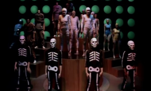 « Around The World », Daft Punk, clip réalisé par Michel Gondry « Around The World », Daft Punk, clip réalisé par Michel Gondry