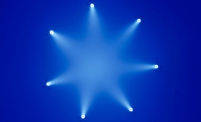 Ann Veronica Janssens, "Bluette" (2006). 