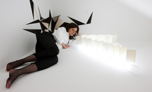 Anna Zaradny TRIGONOMETRY7, © Bartek Stawiarski Anna Zaradny TRIGONOMETRY7, © Bartek Stawiarski
